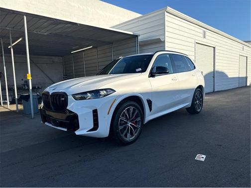 2026 BMW X5 M60i