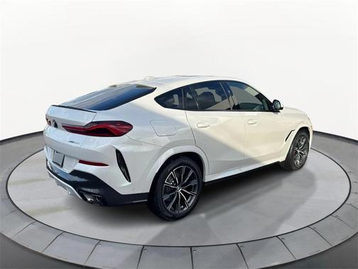 2026 BMW X6 xDrive40i