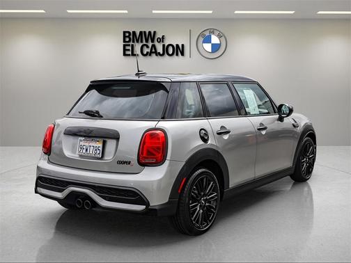 2023 MINI Hardtop Cooper