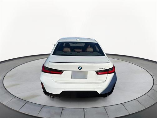 2023 BMW 330 i