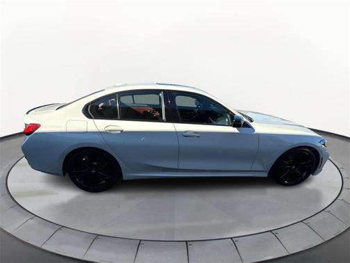 2023 BMW 330 i