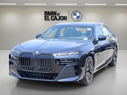 2025 BMW 740 i