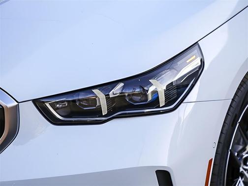 2025 BMW i5 xDrive40