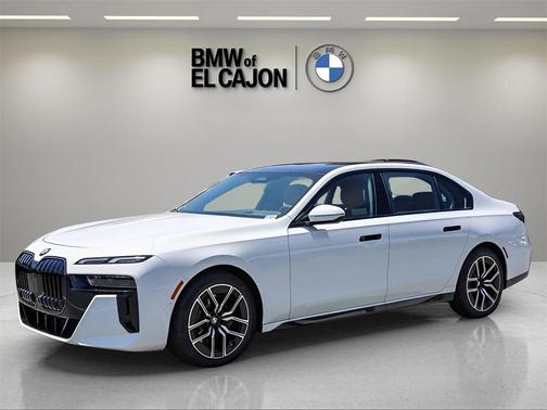 2025 BMW 740 i