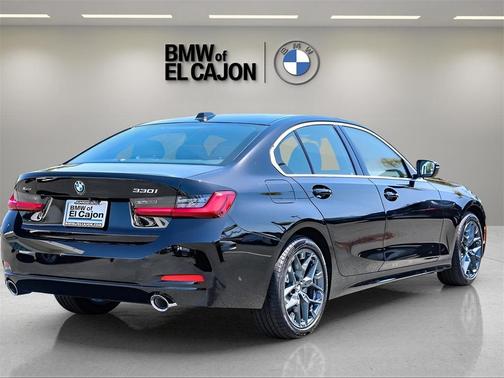 2025 BMW 330 i xDrive