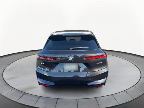 2026 BMW iX xDrive60