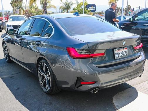 2021 BMW 330 i