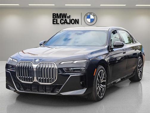 2025 BMW 740 i xDrive