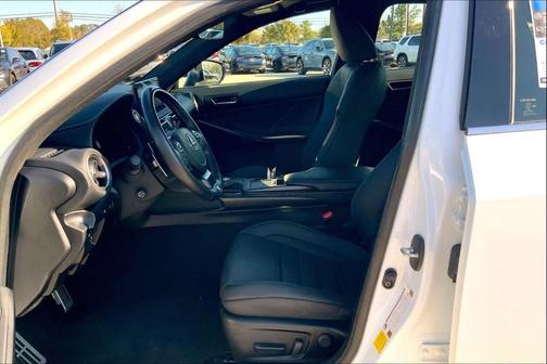 2022 Lexus IS 350 Base