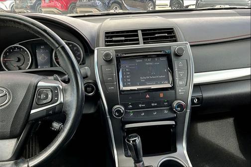 2015 Toyota Camry SE