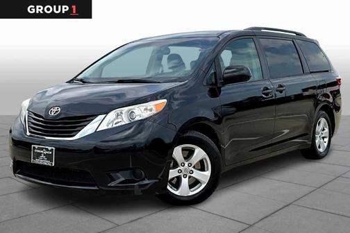 2016 Toyota Sienna LE