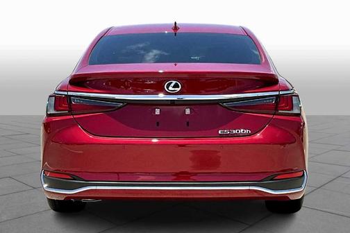 2025 Lexus ES 300h Ultra Luxury