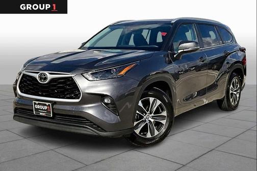 2025 Toyota Highlander XLE