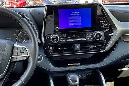 2025 Toyota Highlander XLE