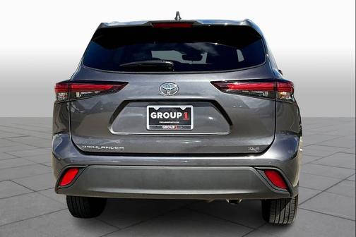 2025 Toyota Highlander XLE