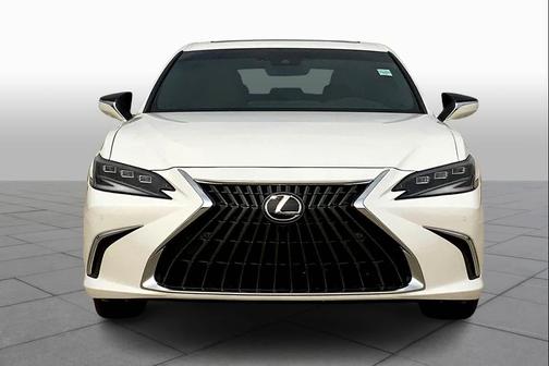 2025 Lexus ES 300h Ultra Luxury