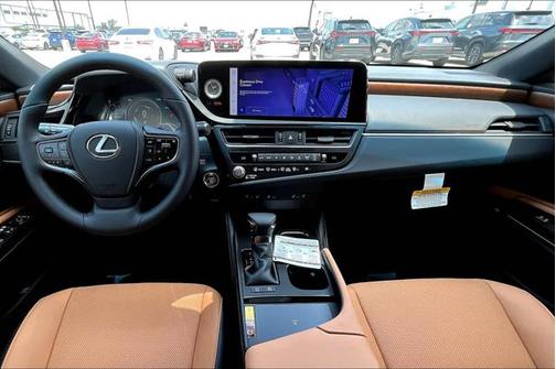 2025 Lexus ES 300h Base