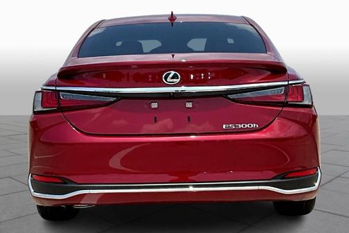 2025 Lexus ES 300h Base