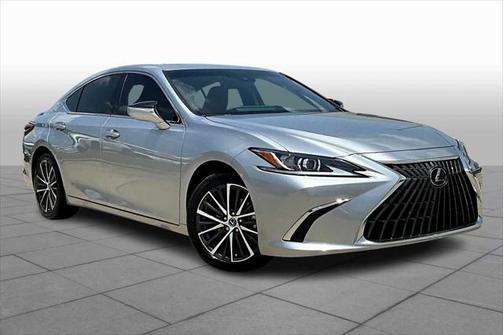 2025 Lexus ES 300h Base