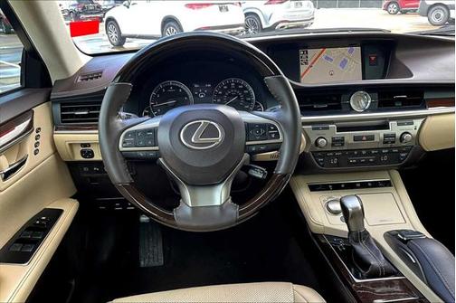 2017 Lexus ES 350 Base