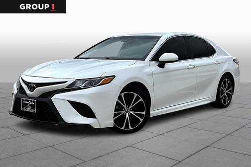 2020 Toyota Camry SE