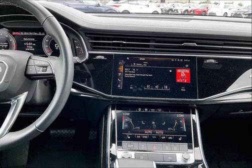 2025 Audi Q7 55 Premium Plus