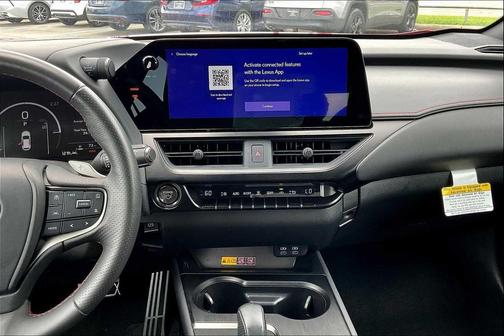 2025 Lexus UX 300h F SPORT Handling