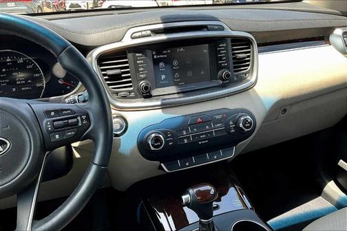2018 Kia Sorento EX