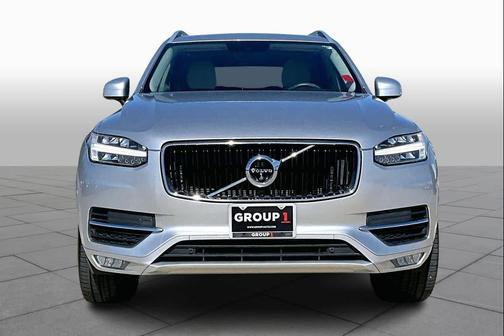 2018 Volvo XC90 T6 Momentum