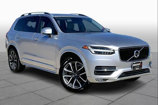 2018 Volvo XC90 T6 Momentum