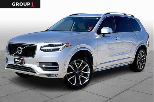 2018 Volvo XC90 T6 Momentum