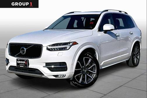 2016 Volvo XC90 T6 Momentum