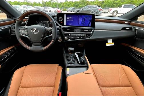2025 Lexus ES 300h Ultra Luxury