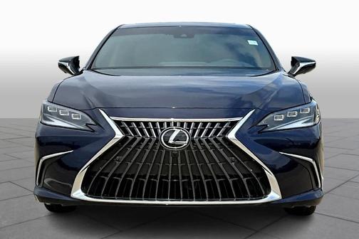 2025 Lexus ES 300h Ultra Luxury