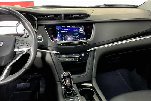 2024 Cadillac XT6 Luxury FWD