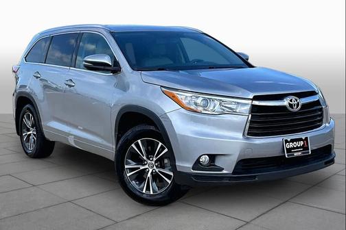 Silver Sky Metallic 2016 Toyota Highlander XLE