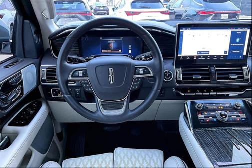 2024 Lincoln Navigator Black Label