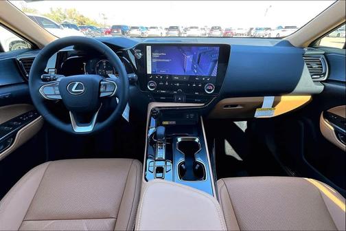 2026 Lexus NX 450h+ Luxury