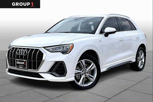 2022 Audi Q3 45 S line Premium