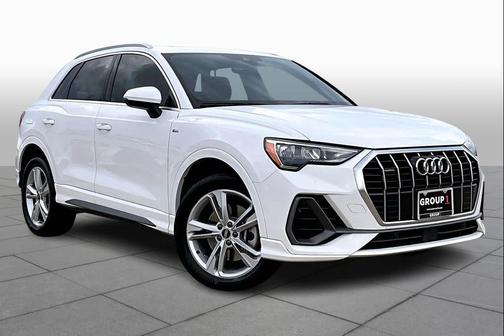2022 Audi Q3 45 S line Premium