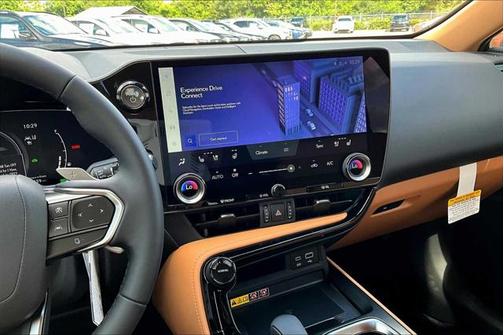 2025 Lexus NX 350h Premium