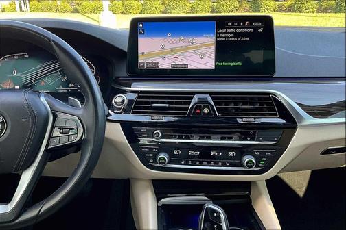 2023 BMW 530 i
