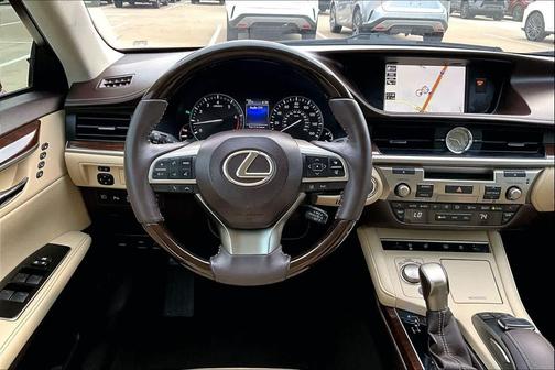 2017 Lexus ES 350 Base