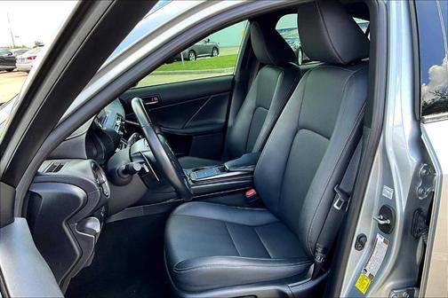 2024 Lexus IS 350 F SPORT Design