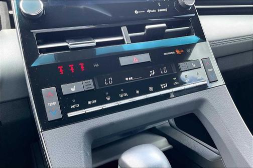 2022 Toyota Avalon XLE