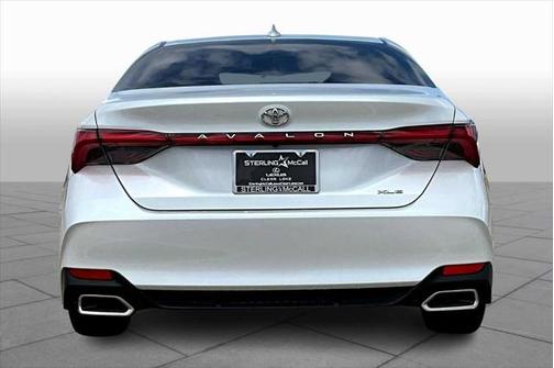 2022 Toyota Avalon XLE