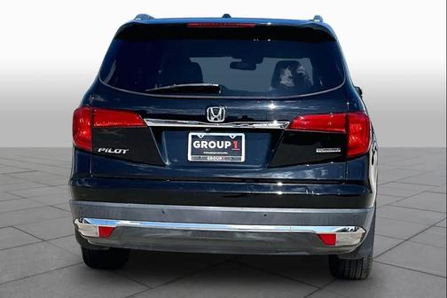 Crystal Black Pearl 2016 Honda Pilot Touring