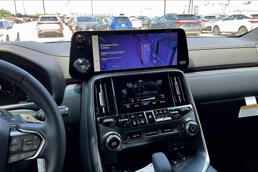 2025 Lexus LX 700h Overtrail