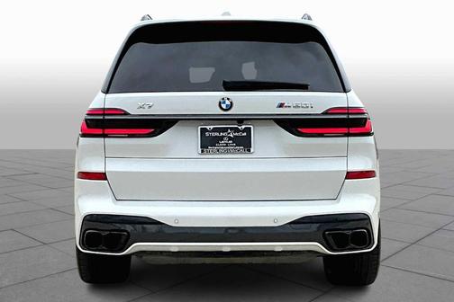 2024 BMW X7 M60i
