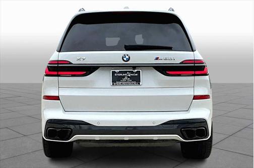 2024 BMW X7 M60i